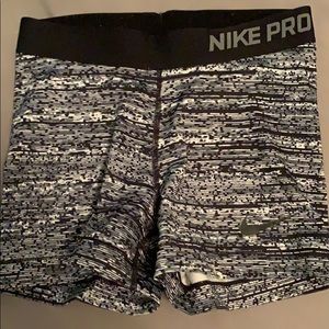 Black white grey patterned nikepro running shorts